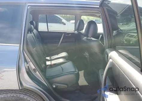 2012 Toyota Highlander Base z USA, uszkodzony, nr VIN 5TDZK3EH9CS079476